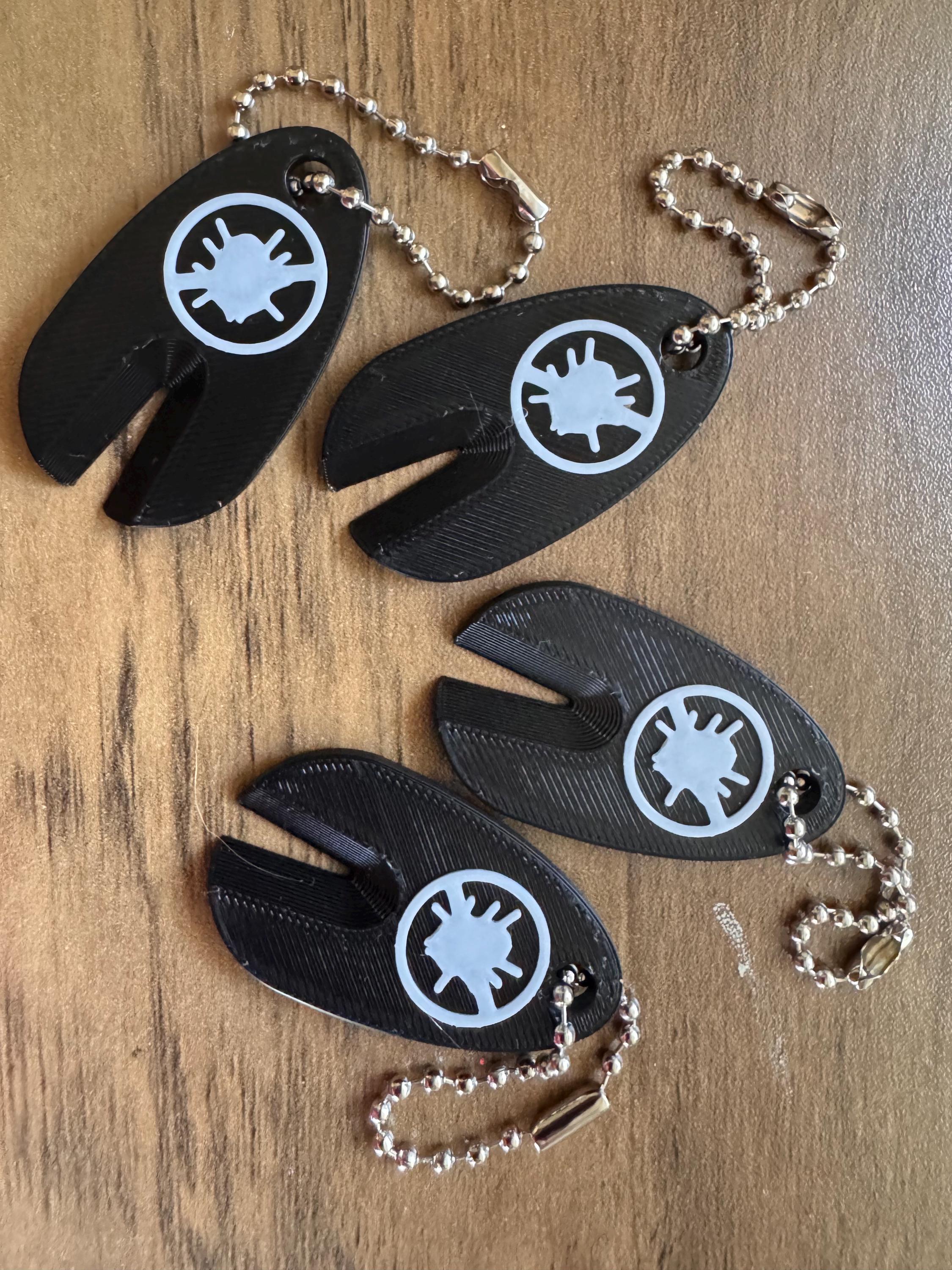 3D printed Tick Removal Keychain, Camping, Outdoors