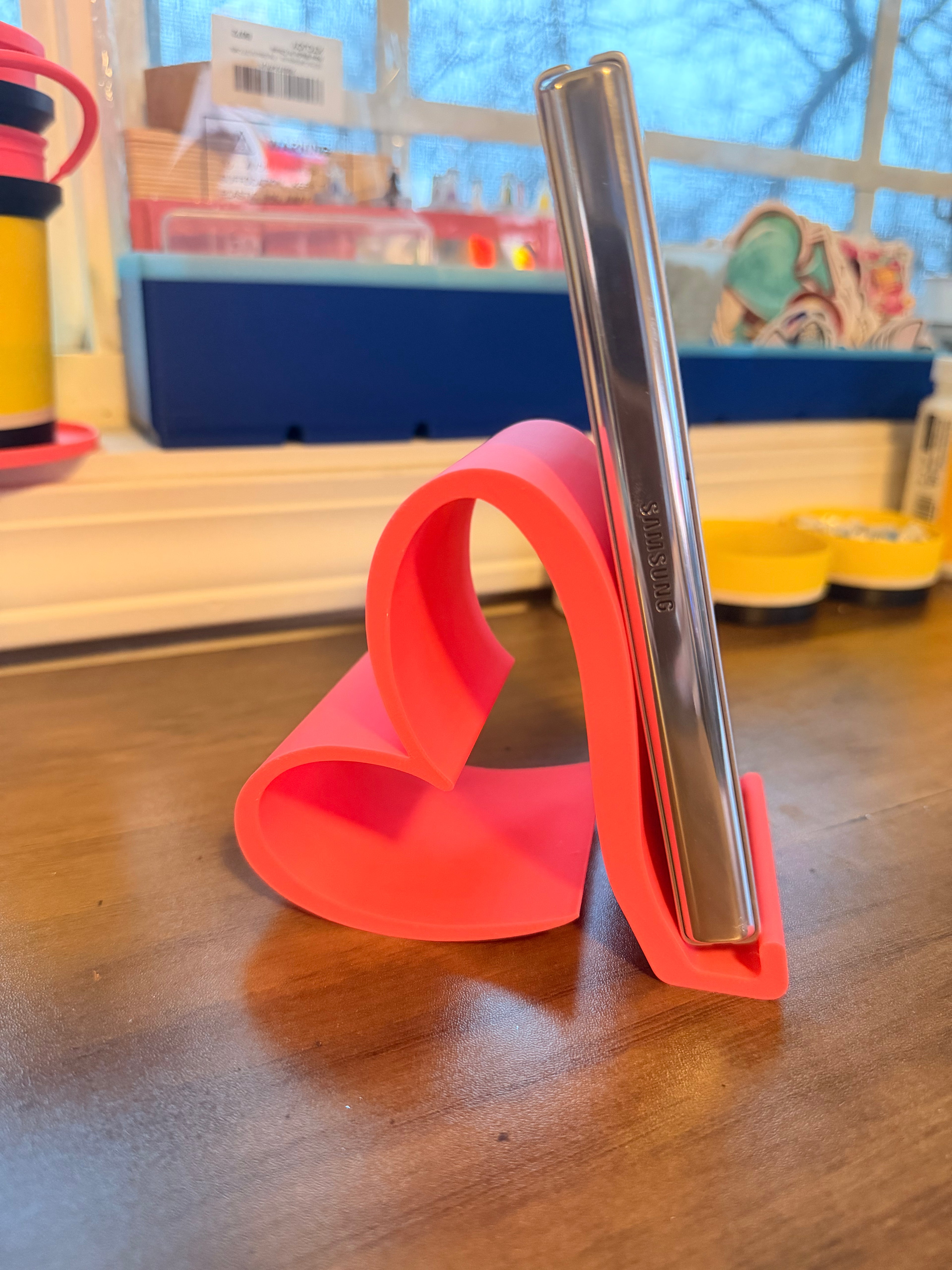 ❤️ Heart Phone Holder | IPad holder